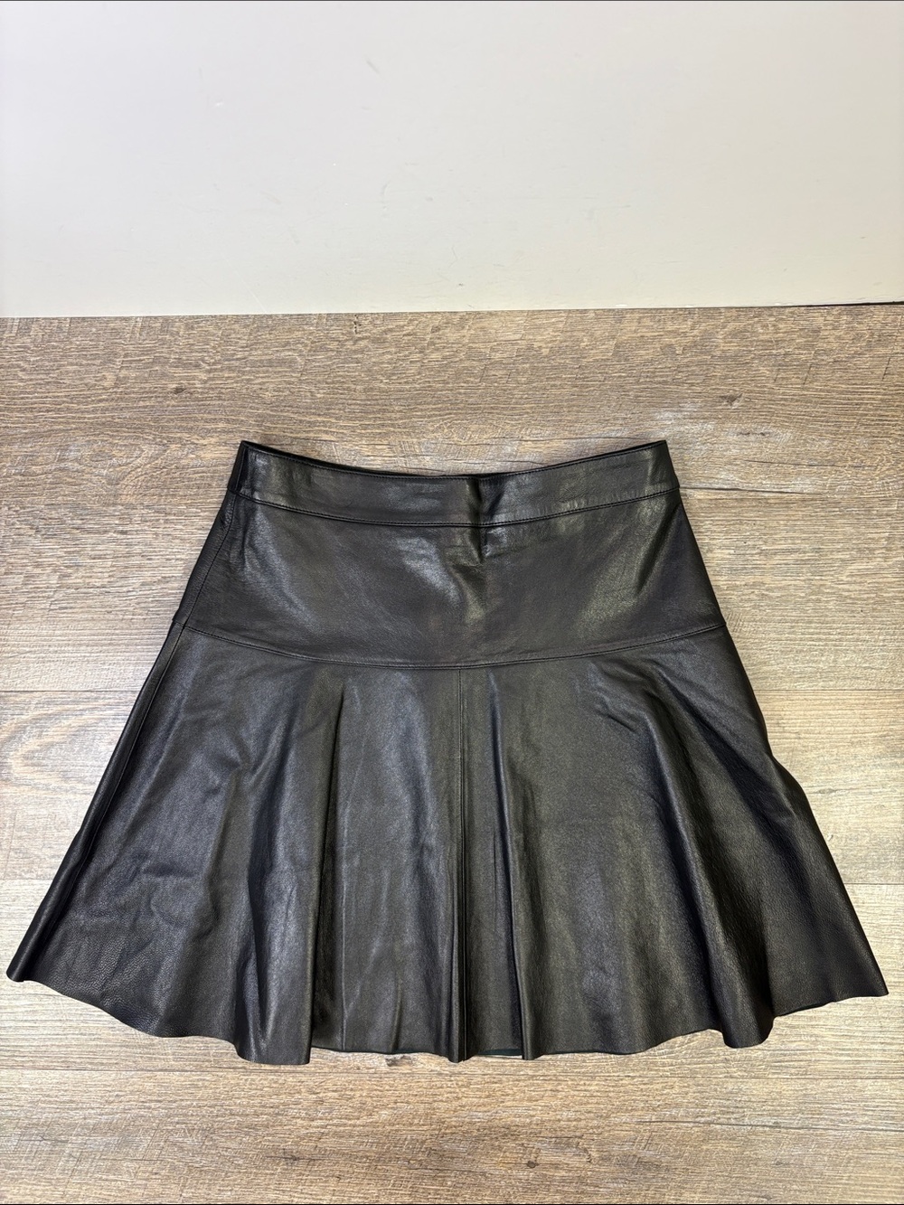 Banana Republic Genuine Leather Black Flare Mini Skirt Size 0